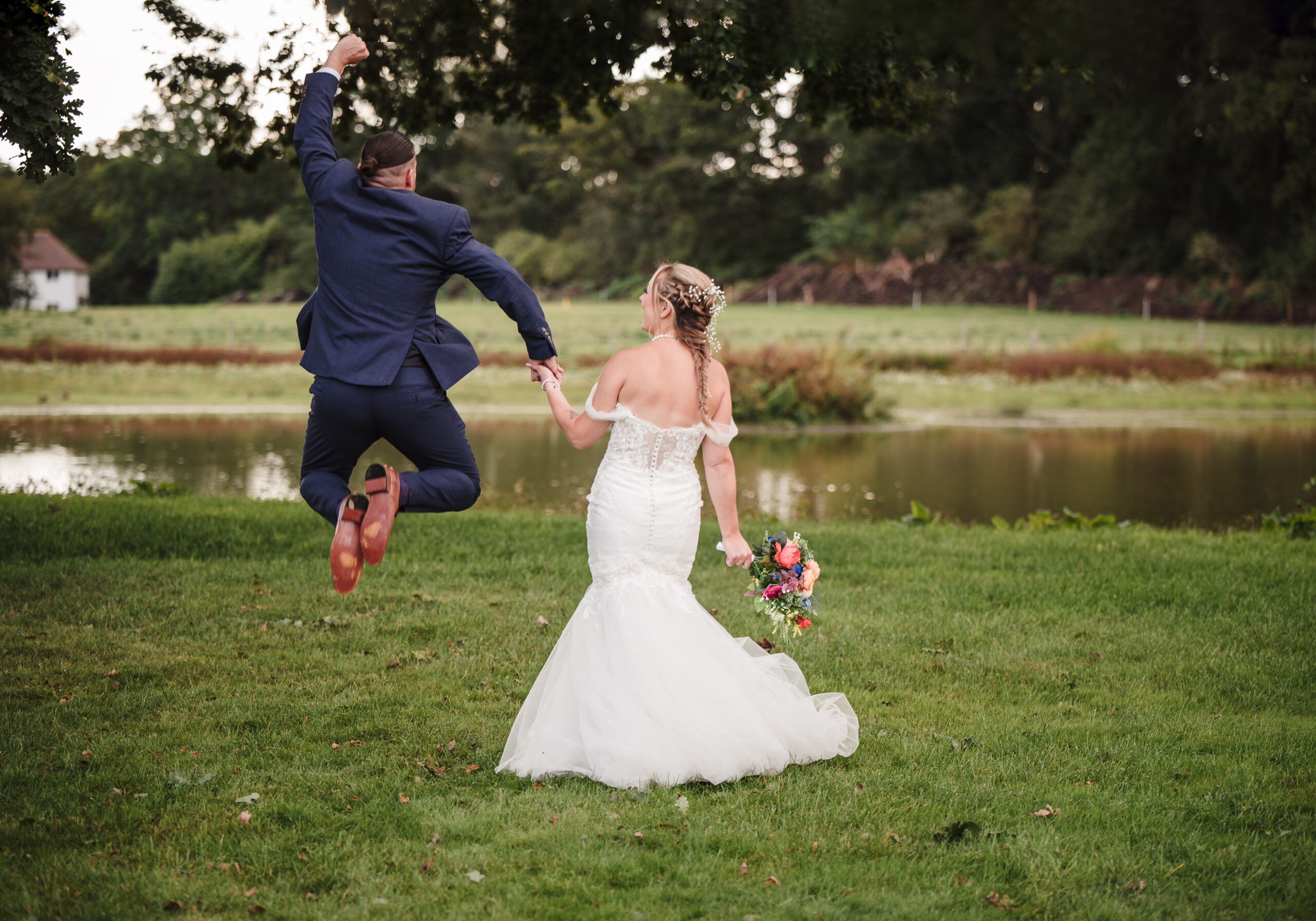 Southland Barns wedding photographer lake photos